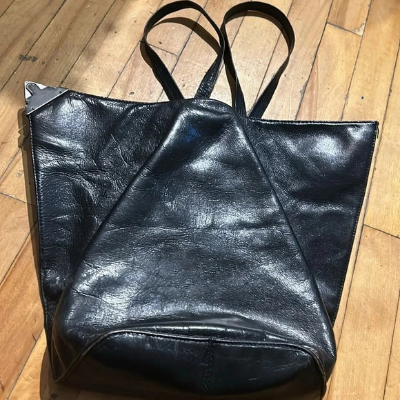 Vintage leather  backpack - Picture 3 of 6